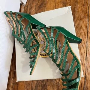 Women’s shoes in good condition